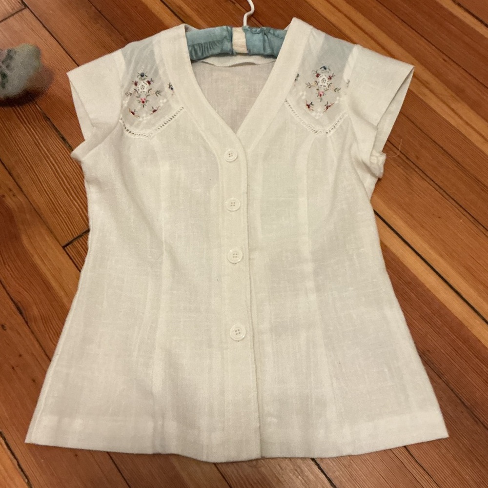 Vintage White Button-Up Blouse with Embroidery